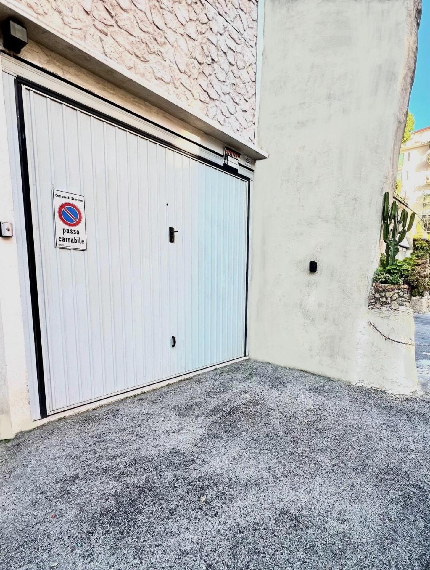 شقة Il Giardino Del Comandante - Trilocale Con Garage سانريمو المظهر الخارجي الصورة